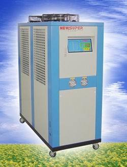 風(fēng)冷式凍水機(jī)XZ-25AC(冷凍水機(jī)、干洗機(jī)制冷設(shè)備)--東莞市新卓機(jī)械設(shè)備